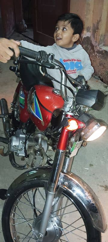 Honda bike urgent sale karni hai 3