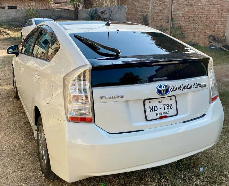 Prius Hybrid (Golden Number) -2010 FULLY LOADED! 3