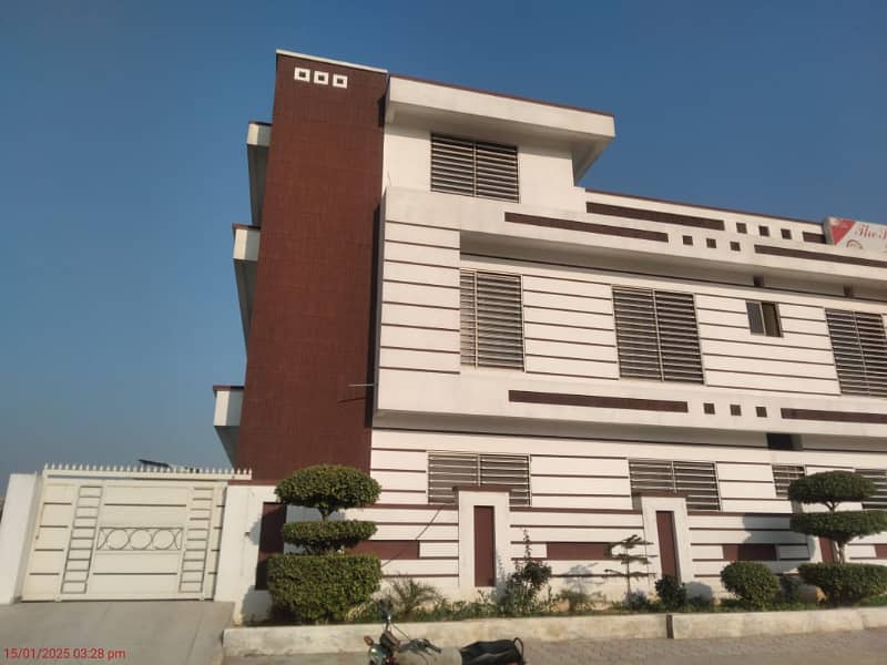 1 Kanal Double Unit House Available. For Sale in Gulshan e Sehat E-18 Islamabad 5