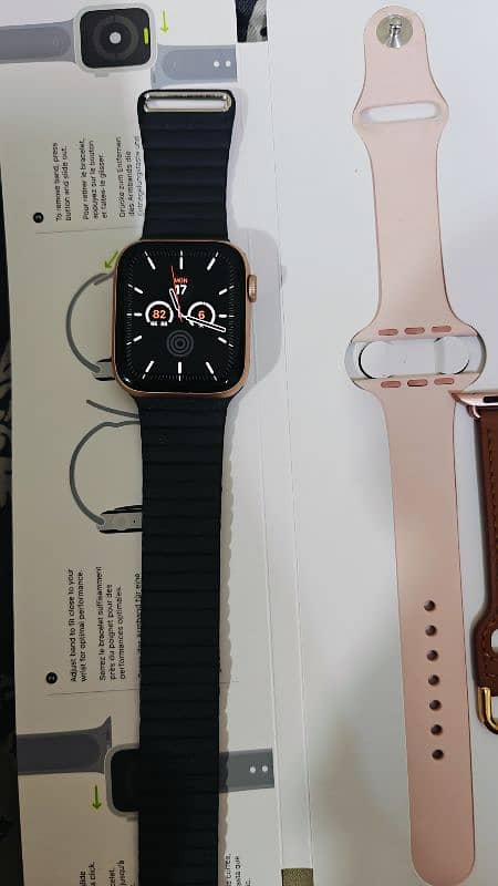 5 series 44mm apple watch 0