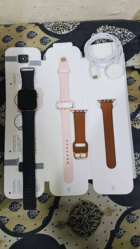 5 series 44mm apple watch 4