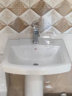 New basin with two colours