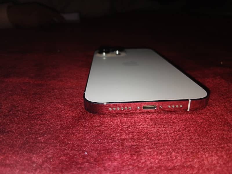 Iphone 13 pro max 256gb PTA approved 5