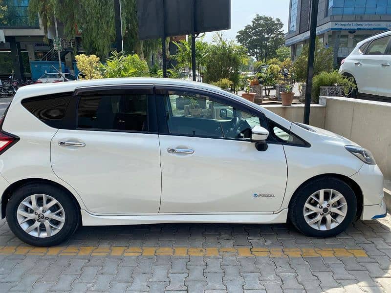 Nissan Note E Power 2019 urgent for sale 5