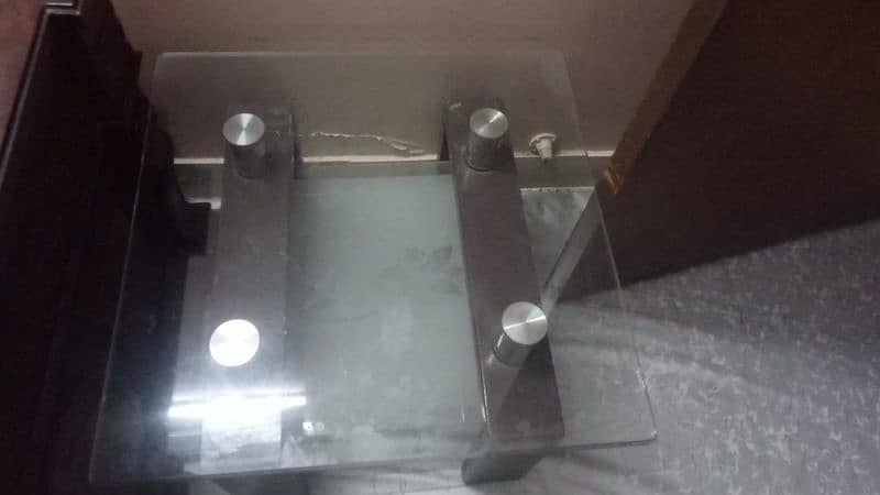 Glass Table 0