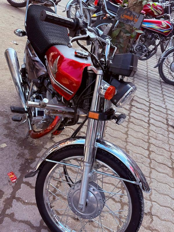 Honda CG-125 Self Start 3