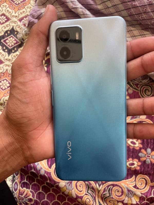 vivo y15s 3gb ram 32 gb rom with box 4