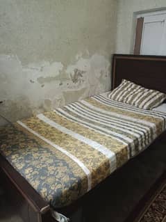 4 bed 2 with new mattress for sale