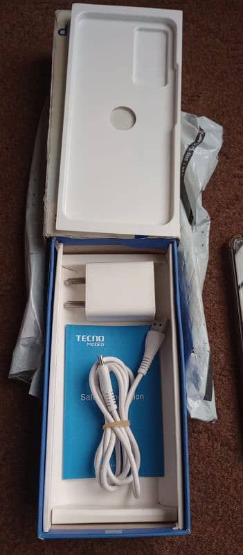 tecno camon 18p 13