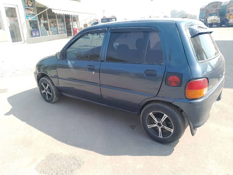 Daihatsu Cuore 2005 1