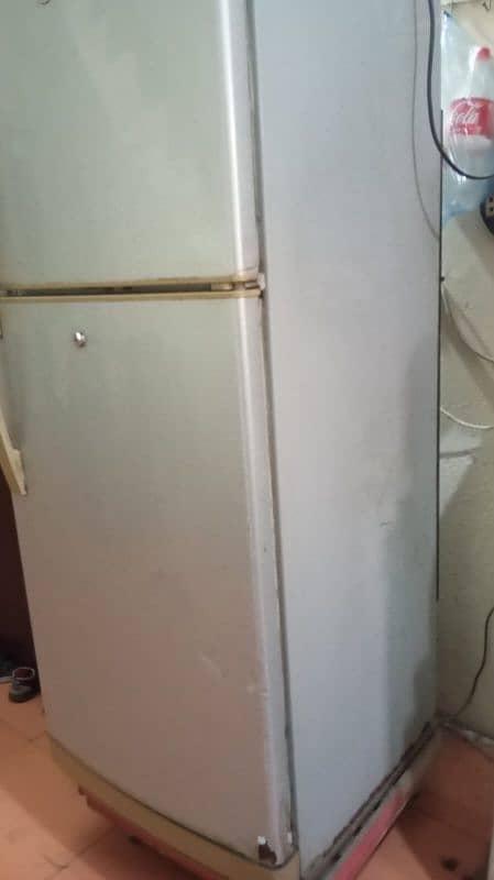 pel refrigerator good condition urgent sale 2