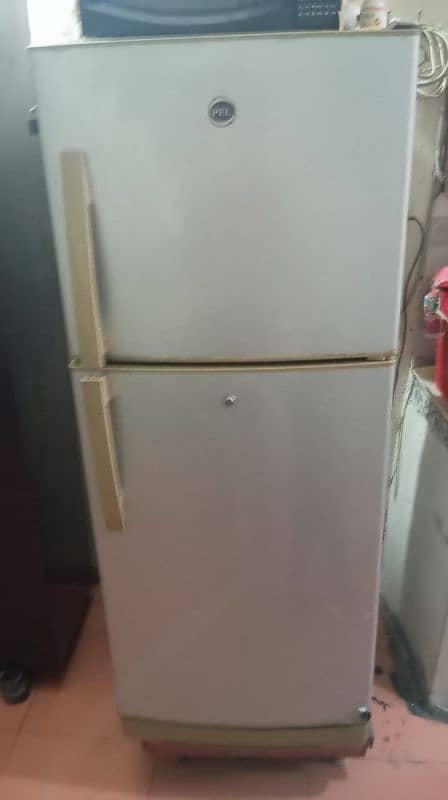 pel refrigerator good condition urgent sale 3