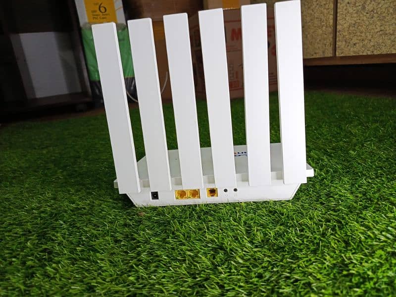 Greenpacket D5H-EA62 4G+/5G Router. PTA Approved 1