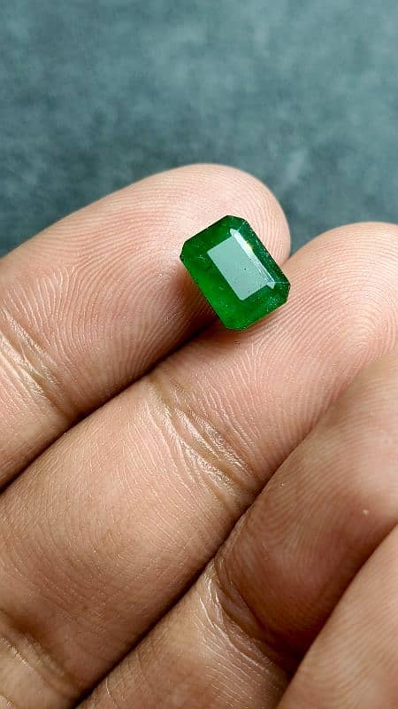 Swat Emerald (zamrud) 100% natural best quality rich green color Gem 1