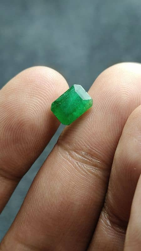 Swat Emerald (zamrud) 100% natural best quality rich green color Gem 2