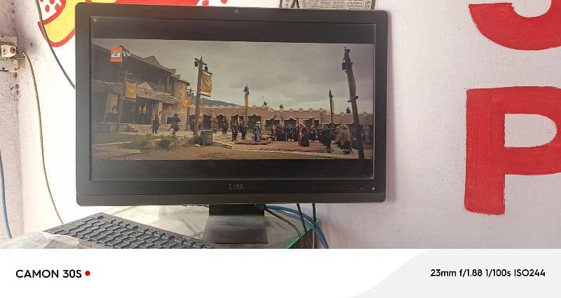 Dell LCD IPS like as new 24 inchs 2