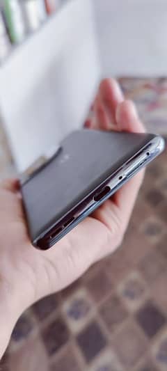 one plus 11r 5G /256 gb non pta 2 month som working