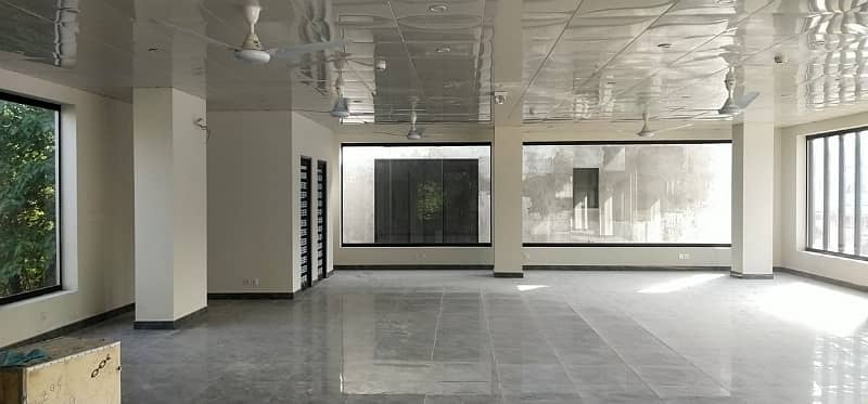 Ist Floor 4000 Square Feet Office For rent In I-8 I-8 5