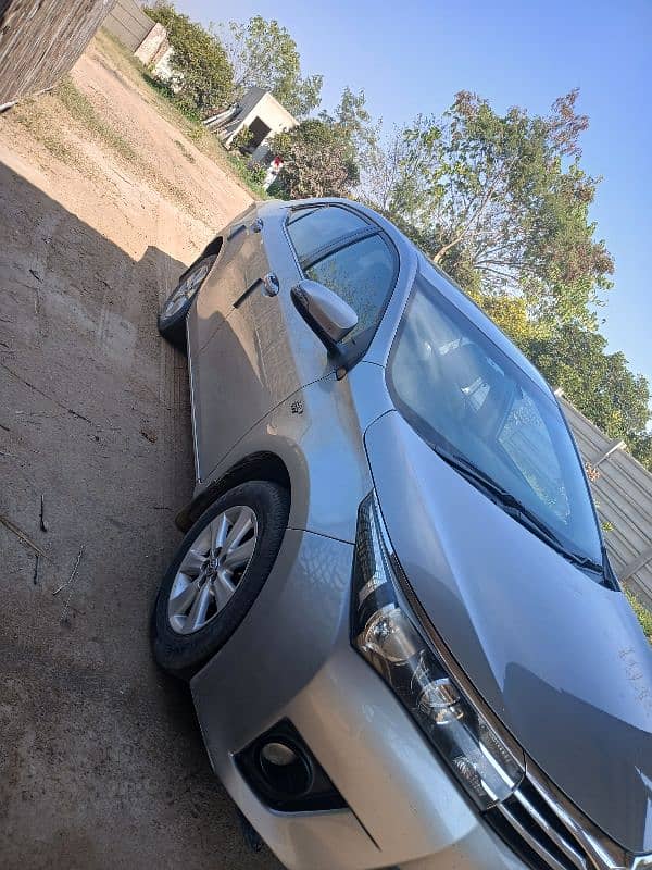 Toyota Altis Grande 2015 3