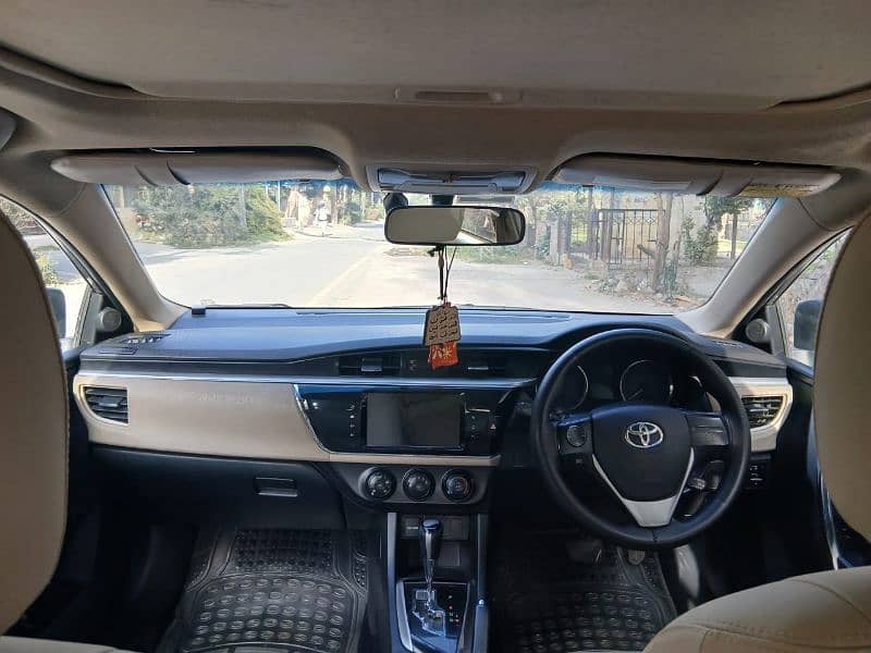 Toyota Altis Grande 2015 14