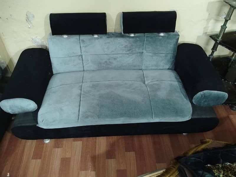 7 seater balck Grey sofa set. . in v good condition 5