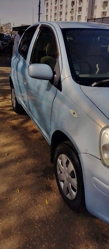 Toyota Vitz 2004 1