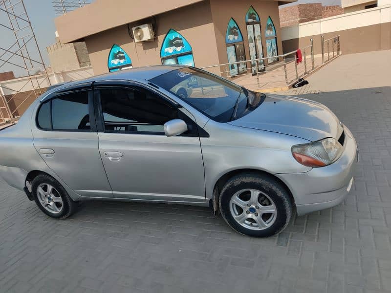 Toyota Platz 1999/6 1
