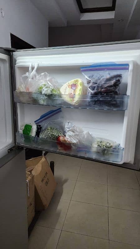 Panasonic No-Frost Fridge/Refrigerator For Sale 4