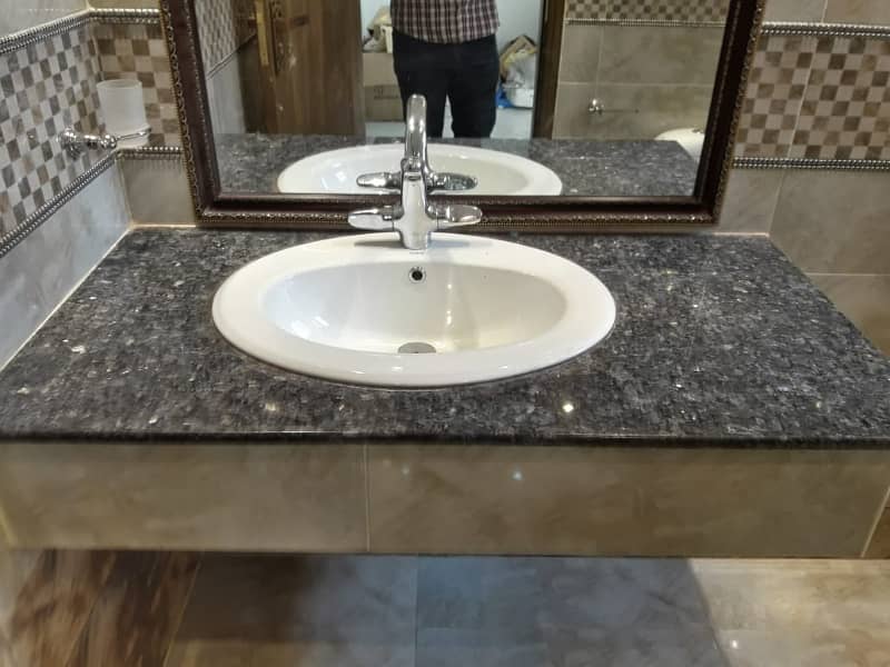 New 5 Marla Upper Portion Available For Rent In BB Block Sector D Bahria Town Lahore 11