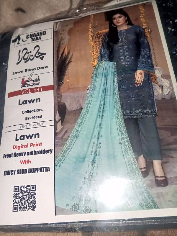 beautiful lawn dresses on cheap rate 2