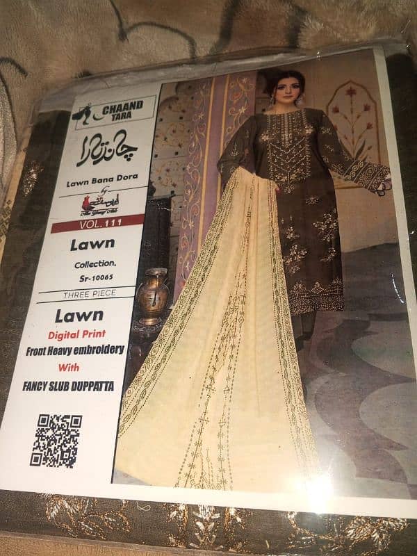 beautiful lawn dresses on cheap rate 3