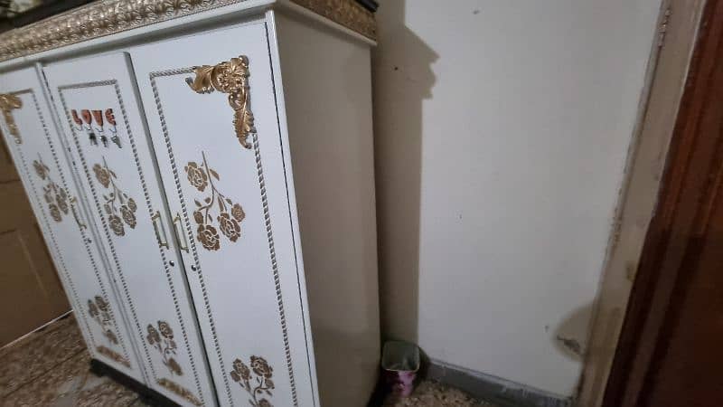 King Size Bed Almost Brand New 15