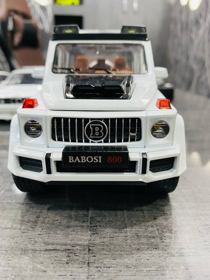 Diecast ,Ferrai Audi,AMG G63, BMW , Bentley Mercedes Banz Landcruiser 10