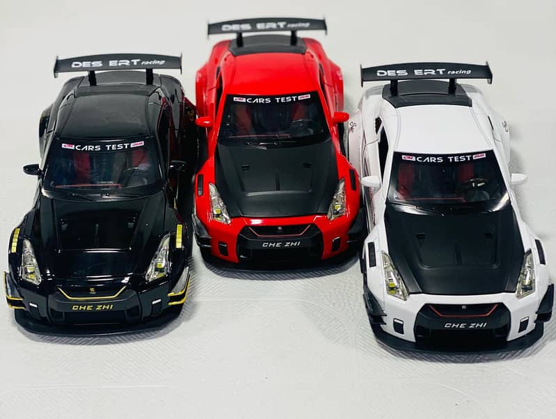 Diecast ,Ferrai Audi,AMG G63, BMW , Bentley Mercedes Banz Landcruiser 19