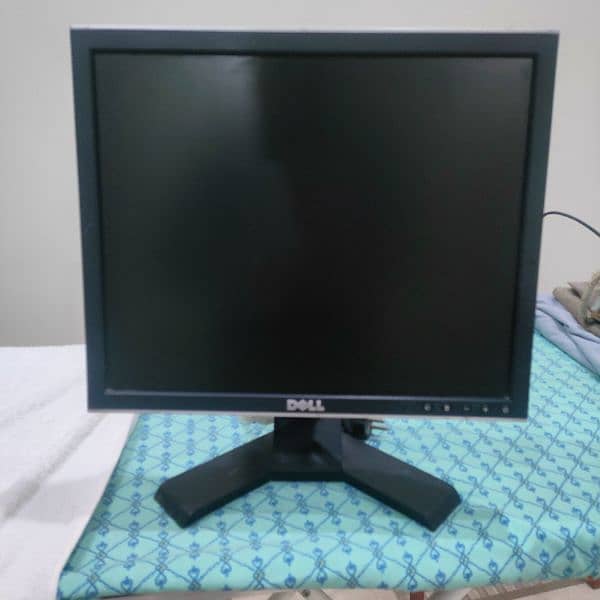 dell LCD for sale 10/10 condition 3