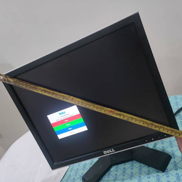 dell LCD for sale 10/10 condition 17