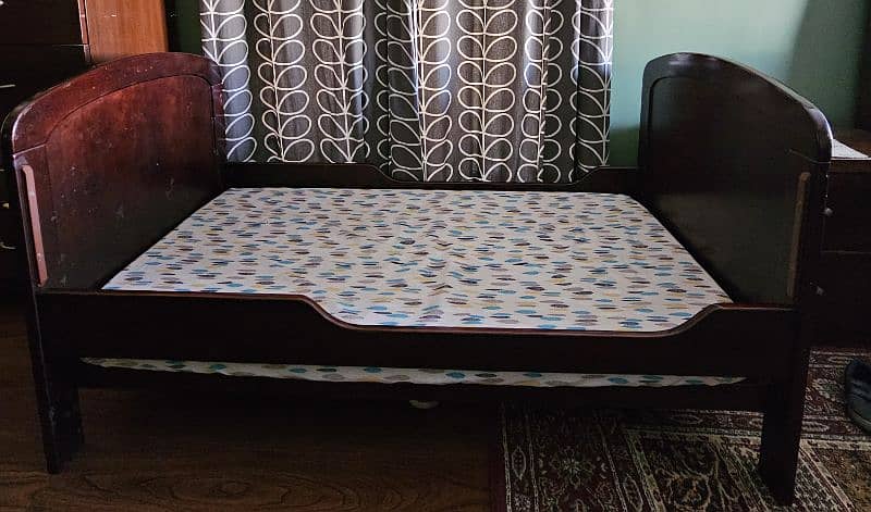 Baby cot conertible toddler bed 2