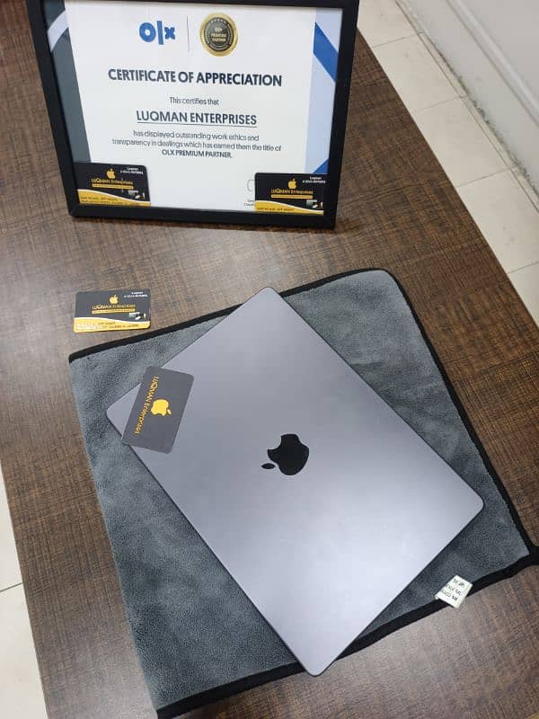 QUANTITY AVAILABLE MACBOOK PRO M3 14 INCH 18GB RAM 512GB SSD LESS CYCL 6