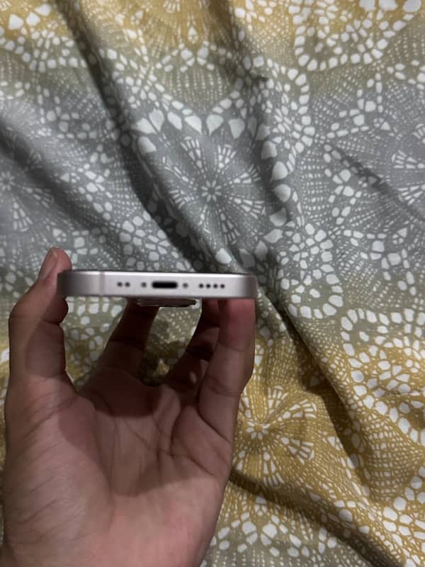 iPhone 13 mini 8