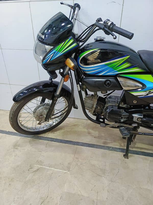 Honda pridor (2019) karachi 4