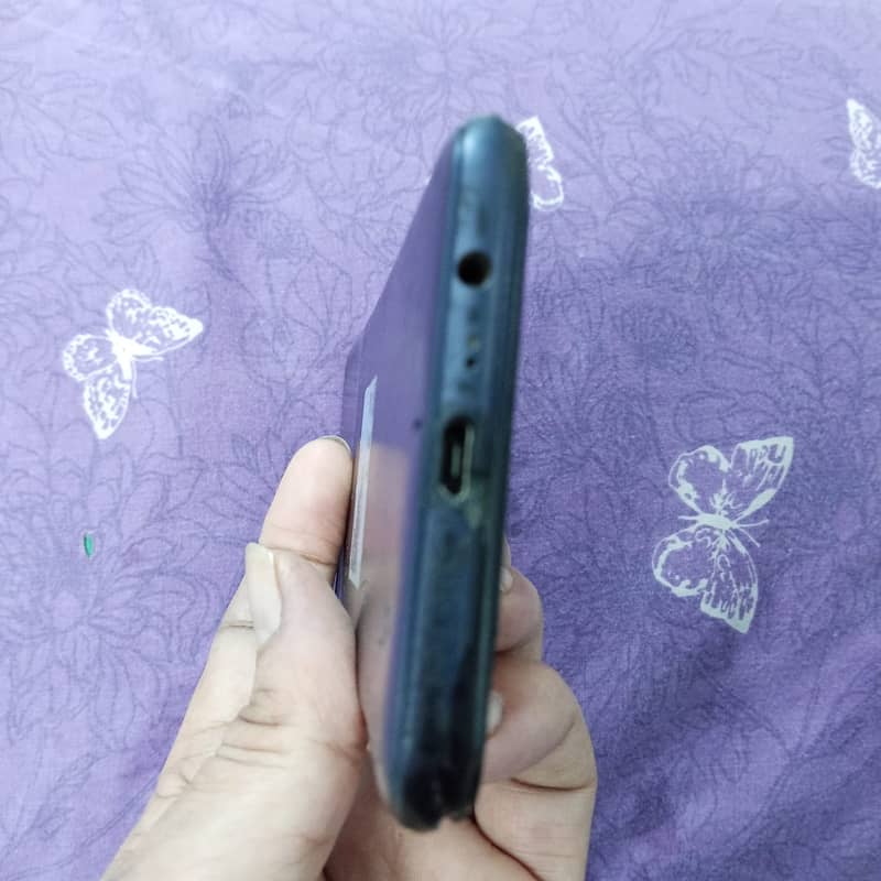 Realme Narzo 50i 3