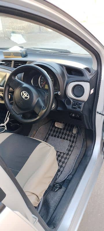 Toyota Vitz 2014 5