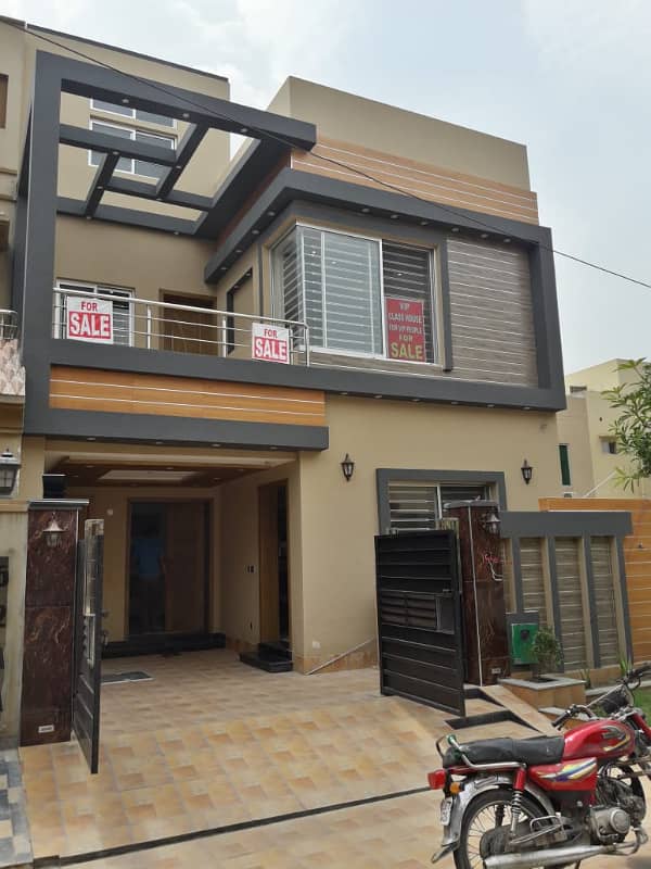 New 5 Marla Upper Portion Available For Rent In BB Block Sector D Bahria Town Lahore 8