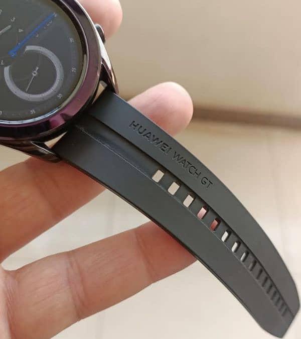 HUAWEI GT Elegant GPS Smart Watch.  Model-ELAB19 6