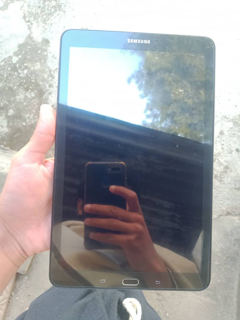 Samsung Galaxy tab E 3