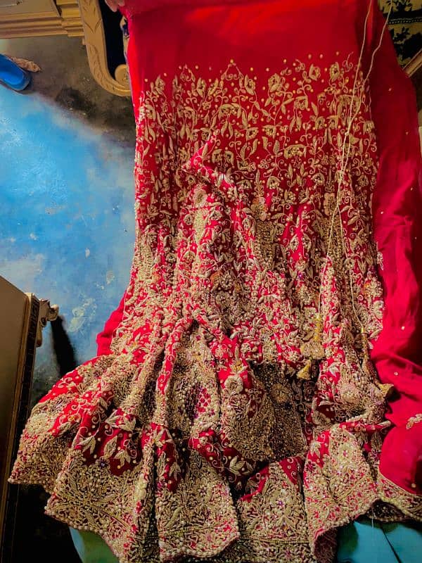 Red bridal barati langa  one time usde  10 by 10 condition all  oky 4