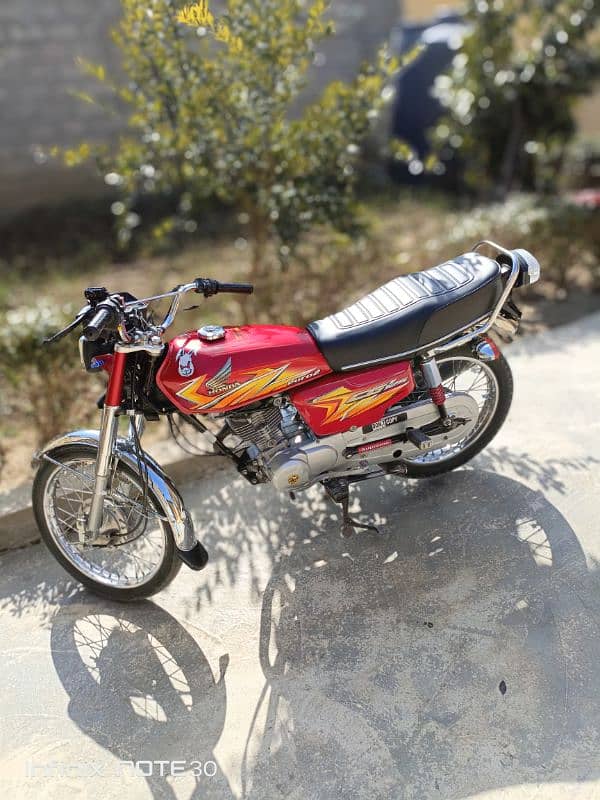 CG 125 VERY GOOD CONDITION 1 HAND USED whatapp 03130930887 2