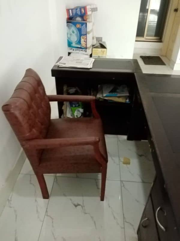 Office Furniture Chairs tables and sofas 6