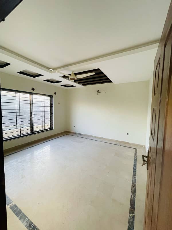 beautifull house for rent in H block bahria town phase 8 13