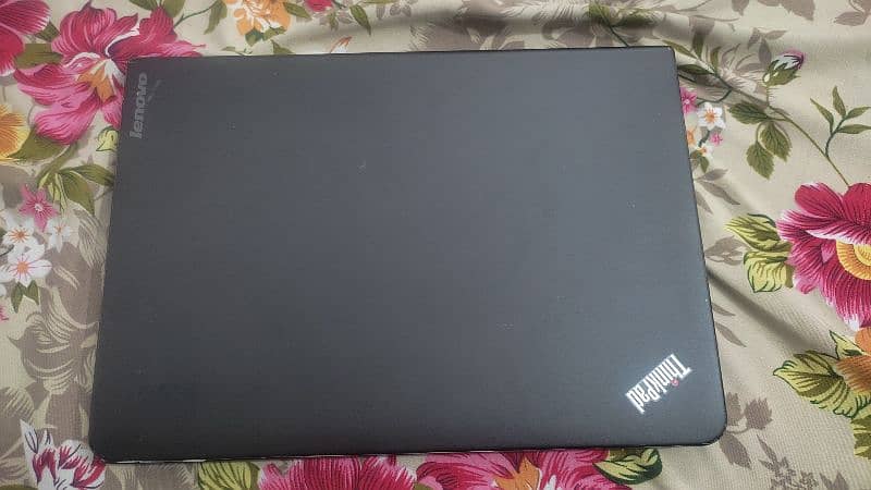 Thinkpad i7 6th Gen 16 Gb Ram 1 Tb Rom 5